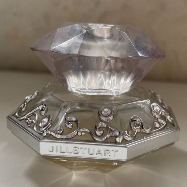 ジルバイジルスチュアート オードトワレ 30ml 香水 ジルスチュアート JILLSTUART 香水 ジル・スチュアート