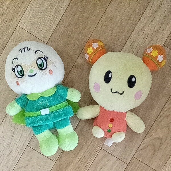 メロンパンナちゃんとうーたん　ぬいぐるみ　２つセット