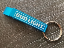  ビンテージ キーホルダー　BUD LIGHT バドライト　栓抜き ボトルオープナー　デッドストック　/　Budweiser バドワイザー ビール　b_画像1