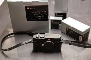 ほぼ新品同様・保証有・国内正規品 Leica ライカ M10-R 純正アクセサリ複数あり