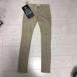新品未使用タグ付きニコアンドniko andスキニーパンツdailyカラースキニーパンツ着丈99ウエスト平置き34パンツ