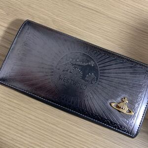 ヴィヴィアン ウエストウッド長財布