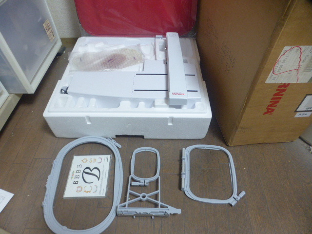 BERNINA ベルニナ 刺しゅう機 ② | foryoulux.com