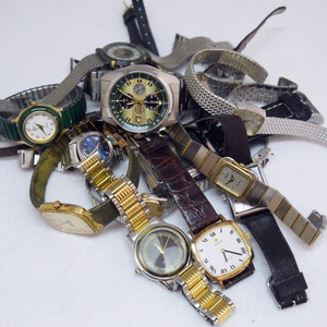 ジャンク品・不動品 腕時計 まとめて16点セット ORIENT CASIO BiZX SEIKO Exceline ALBA AUREOLE WALTAM CITIZEN SANDOZ 他 ダメージ劣化大