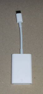 Apple USB-C - SDカードカメラリーダーMUFG2ZM/A A2082