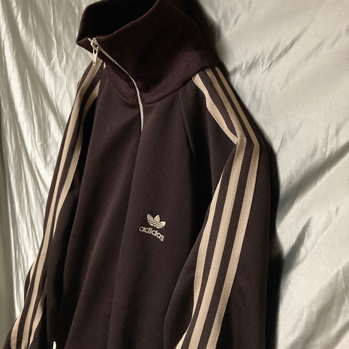 在原みゆ紀 5XL adidas アディダス ブラウン ベージュ 茶 Brown Beige