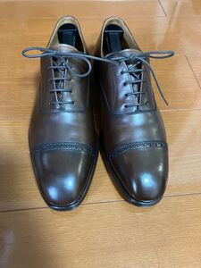 革靴 carmina FILADELFIA パンチドキャップトゥ ダークブラウン UK8 26.5cm ビジネスシューズ