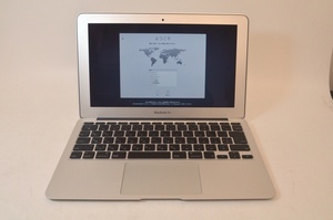 Apple　アップル　MacBook　Air　A1370　ノートパソコン　11.6インチ　2010