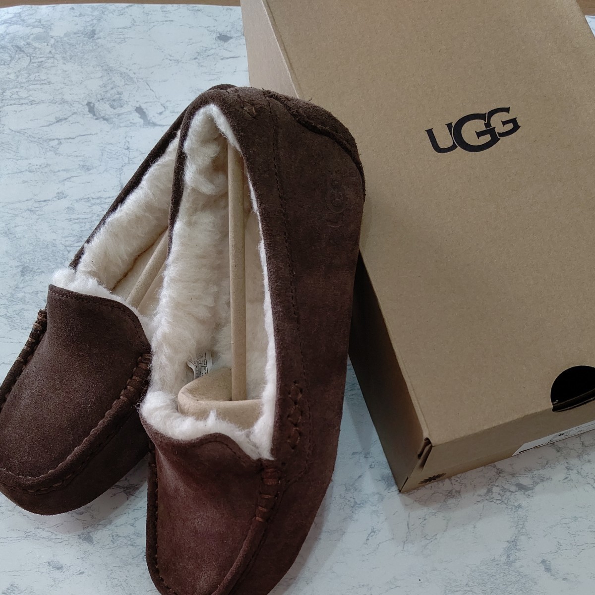 新作 ウォータープルーフ UGG モカシン チェスナット アンスレー 25cm 新作 ウォータープルーフ UGG モカシン チェスナット アンスレー 25cm