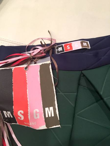 ☆☆MSGM エムエスージーエム スカート 38 XS☆☆新品タグ付き ☆☆MSGM エムエスージーエム スカート 38 XS☆☆新品タグ付き