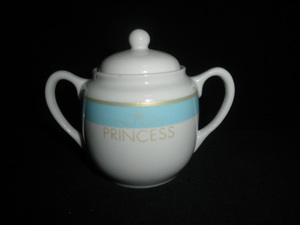 @@ 陶器 コレクション　PRINCESS 　インテリア　雑貨　王冠マーク　かわいい小物入れ？　シュガーポット？　キャンディ入れ？ インテリア