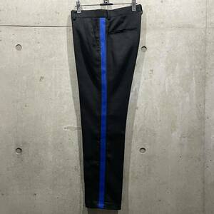 スラックス　ラインパンツ　韓国製　ブルー　センタープレス　ストレート　モード　サイドラインパンツ　サイドライン　青　綺麗目　
