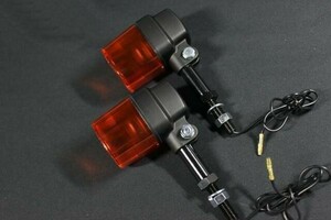 汎用 角型ウィンカー（オレンジ/ブラック）ステー付き OT0452 新品 2個1セット【新品！大人気】