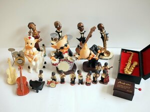 [W1305] ジャズバンドフィギュアなどいろいろセット / ミュージシャン 陶器 ブタ他 人形 楽器 インテリア 中古 現状品