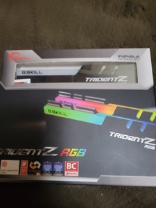 G.Skill Trident Z RGB DDR4-2666 8GB×2枚 (中古)