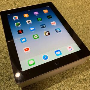 【Aランク】iPad2 16GB WiFi アイパッド 第2世代 ブラック　+新品の充電器 保護フィルム