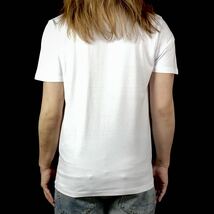 新品 バンクシー BANKSY ツインテール少女 女の子 落書き 正体不明 芸術家 社会風刺 グラフィティ Tシャツ Mサイズ タイト スリム ビッグ_画像4