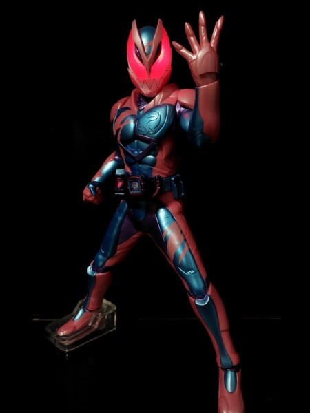 一番くじ 仮面ライダー 50th anniversary ラストワン 仮面ライダーリバイ レックスゲノム 発光ver.