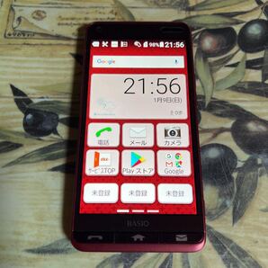 BASIO3 KYV43 SIMロック解除済みスマホ