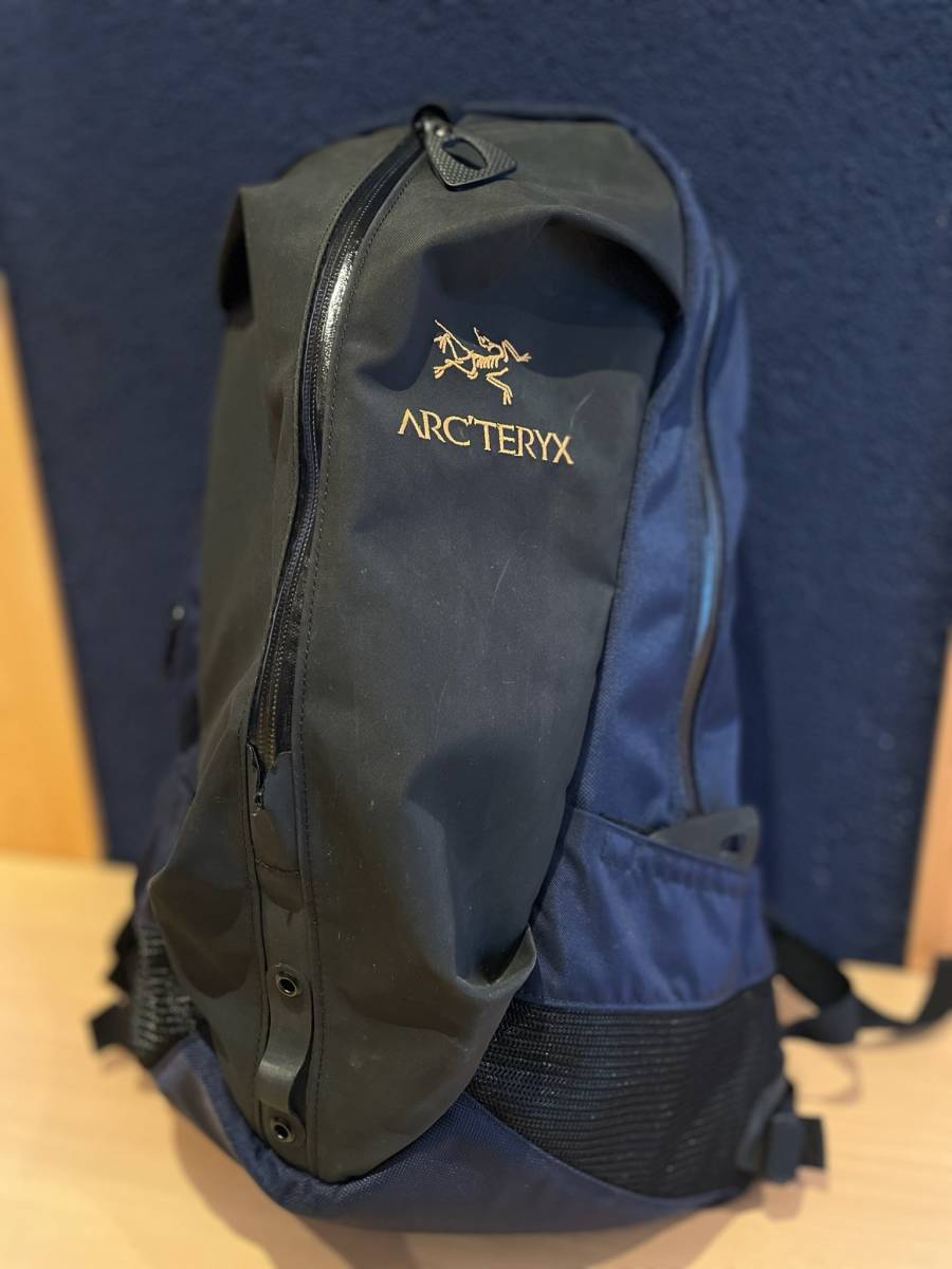 ーポケット ARC'TERYX 40周年 アロー22 ブラック×ネイビーの通販 by 19