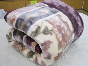 西川　2枚合わせの毛布で最高の厚さ　あったか柔らか　厚さ暖かさ極上2枚合わせ襟付き毛布　超肉厚　抜群の肌触り　シングル　エンジ