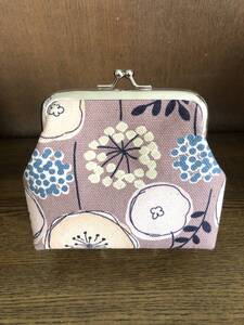 がま口 ポーチ / 財布 / 小物入れ / ハンドメイド☆北欧風・花柄
