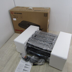 PS01096【未使用】アイリスオーヤマ 煙が出にくい ヘルシー ホットプレート 焼肉 平面 プレート 2枚 蓋付き ブラック APA-136-B