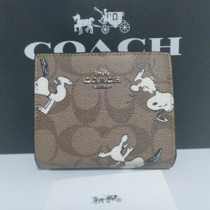 新品未使用 COACH コーチ スヌーピー 二つ折り 財布