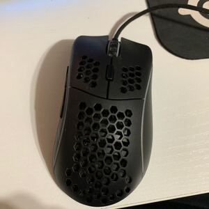 グロリアス Model D 黒