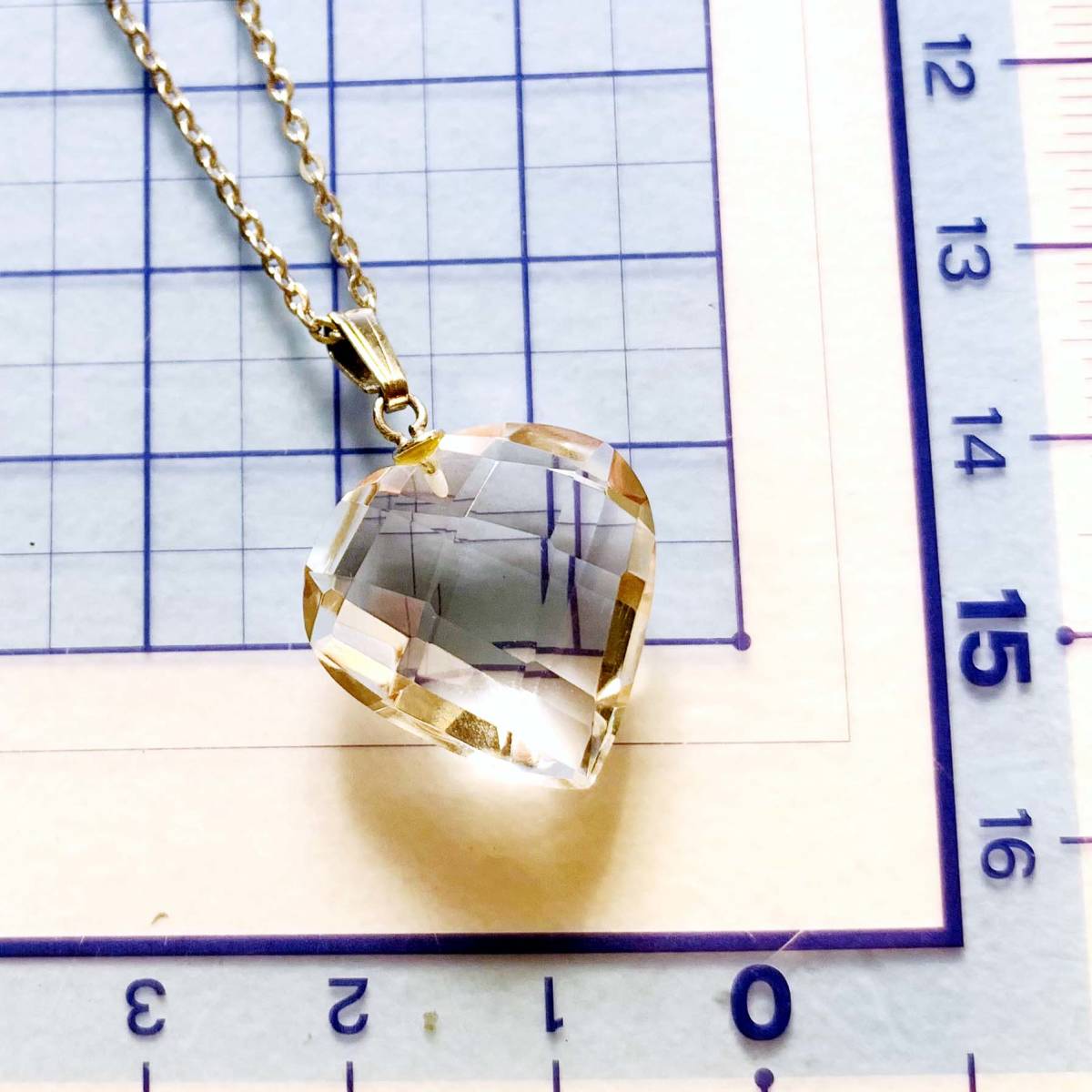 天然白水晶 ネックレスの値段と価格推移は?|60件の売買情報を集計 ...