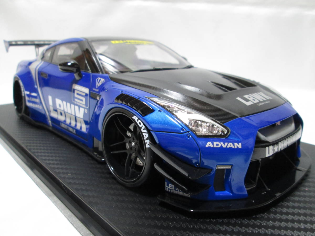 1着でも送料無料】 1 18 GT-R R35リバティウォーク ベイビーブルー