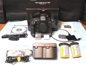 極上品 Canon EOS-1DX Mark II