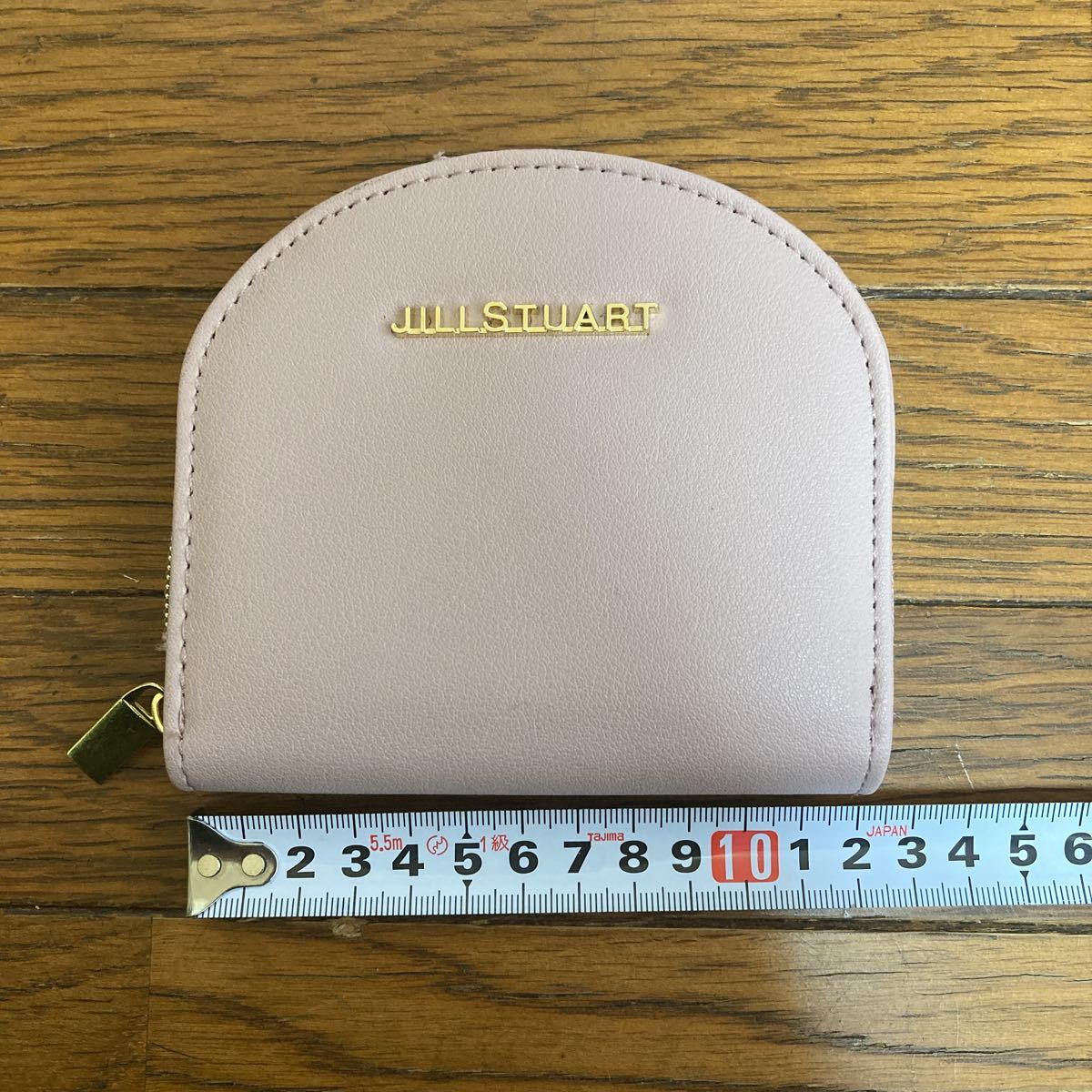 ヤフオク! -jillstuart 財布 二つ折りの中古品・新品・未使用品一覧
