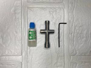 ☆新品未使用☆ タミヤ 十字レンチ 六角レンチ グリス 組立てキット付属品 【TD2 TD4 DF-03 DT-02 DT-03 TT-02B CW-01 WR-02】