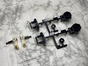 ☆新品未使用☆ タミヤ DT-02 DT-03 Bパーツ×2 フロントアップライトL、R 【 ホリデーバギー サンドバイパー レーシングファイター】