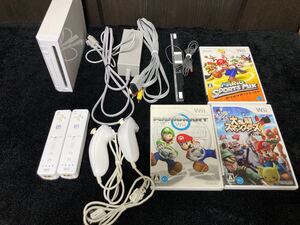 任天堂Wii シロ 本体セット お2人でどうぞセット マリオカート 大乱闘スマッシュブラザーズ