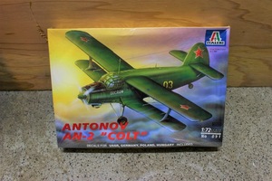 ●未組立品 ITALERI/イタレリ 1/72 ANTONOV AN-2 COLT アントノフ コルト 軍用機 プラモデル 玩具 コレクション●