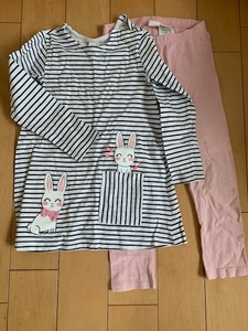 H&M セット　長袖　ワンピース と　レギンス　サイズ104cm 3-4歳