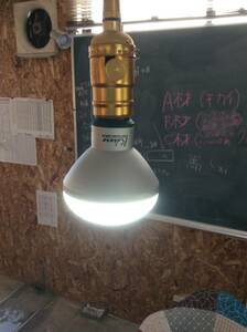 LED電球 10個1セット 5500K 2700K 昼白色電球色混合 明るい E26 長持ち 長寿命 リフォーム 玄関 リビング トイレ 交換 飲食 店舗 リノベ