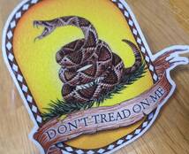 ST金◎◇レトロ調◆新品　Don't Tread on Me 　スネーク　蛇　アメリカ　ステッカー　シール■防水◆陸軍◇サバゲー・ミリタリー_画像4