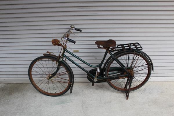 ヤフオク! -昭和レトロ実用自転車(アンティーク、コレクション)の中古 