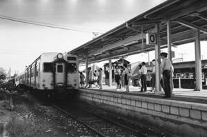 飾って楽しむ鉄道写真（昭和の駅in九州：日田彦山線 後藤寺） NO.56250003