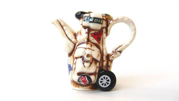 GOLF TORLLEY (Golf Cart) CARDEW DESIGN (Cardew Design) TINY TEAPOT: Teapot-shaped interior accessory, Handmade items, interior, miscellaneous goods, ornament, object