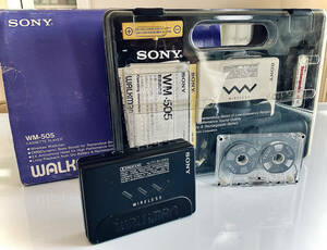 SONY WALKMAN WM-505 元箱・ケース付き ホワイト&ブラック2台セット(ブラックは本体のみ)　美品　レア