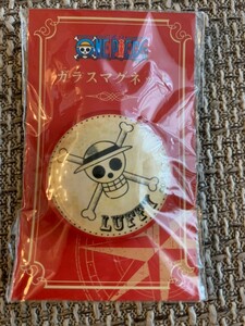 ☆ ONE PIECE ワンピース 麦わらストア 海賊旗デザイン ガラス マグネット ルフィ ☆