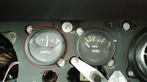 ■ロールスロイス シルバーシャドウ アンメーター 中古 UD20822 部品取あり 電圧計 AMPS METER GAUGE パネルライトスイッチ 警告灯 ■