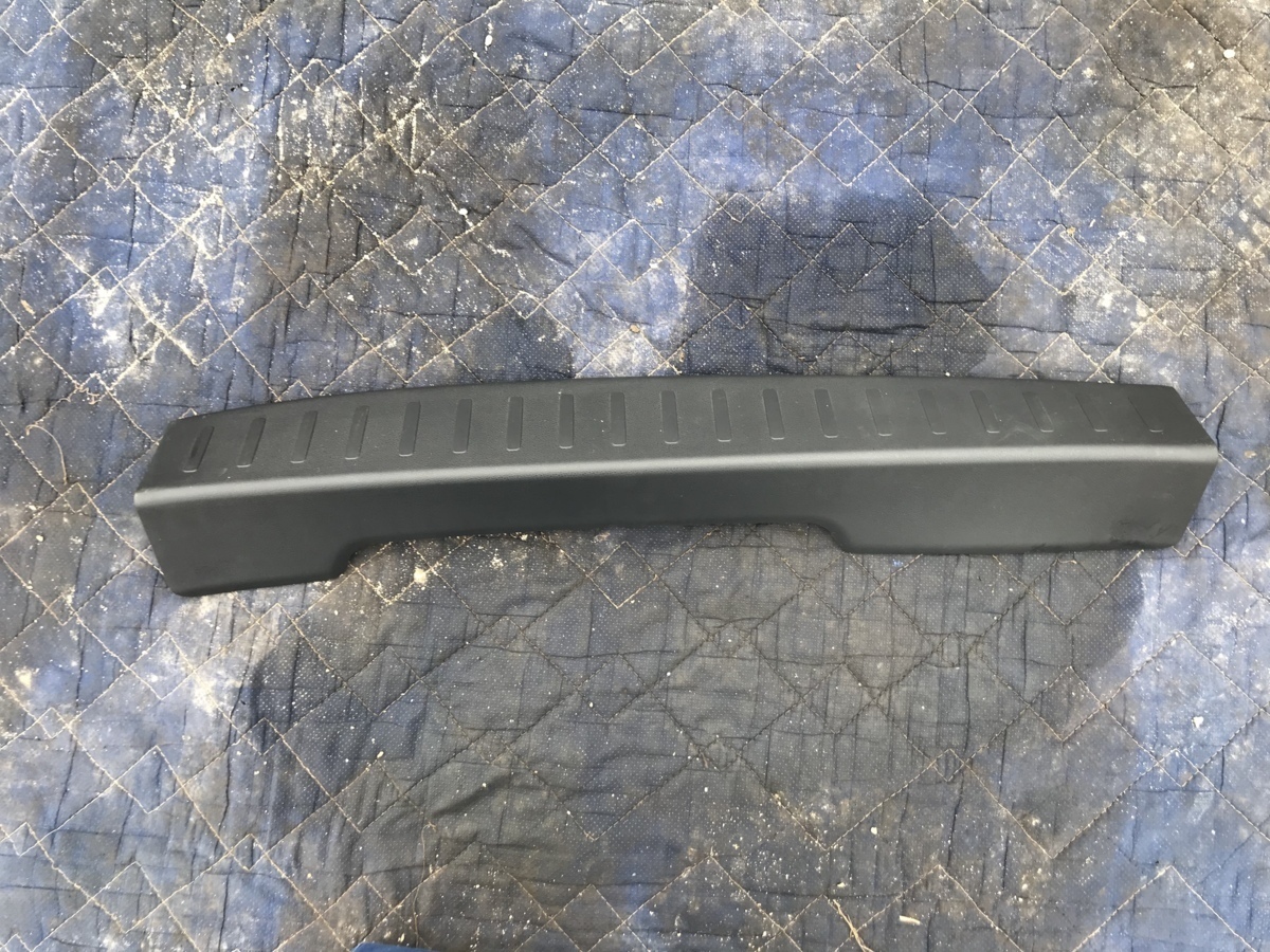 ダイハツ DAIHATSU ムーヴ LA100S 後期 バックドア用 スカッフプ