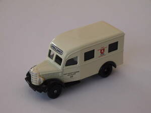 LLEDO Days Gone Vanguards Fifties And Sixties Classic Collection 1950 Bedford Ambulance KENT AMBULANCE 英国製