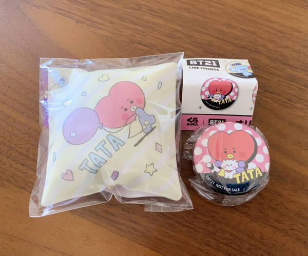 即決★送料無料 新品★未開封 非売品 くら寿司 BTS BT21 クッションチャーム&缶バッジ TATA