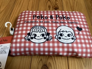 新品　即決　送料無料♪ PEKO&POKO ポケッタブルリュックW28×H40×D14㎝小さく畳めて持ち運びに便利　大容量なのに軽量♪